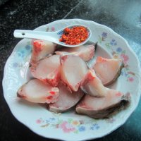 红辣椒粉烧鱼