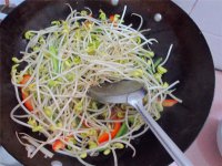 豆芽炒鸡杂