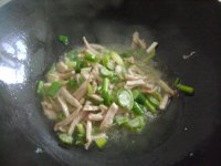 甘蓝炒粉