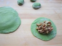 菠菜汁香菇猪肉饺子