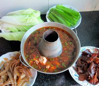 红油排骨锅