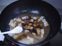 安康鱼干红烧肉