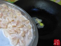 豌豆炒鸡丁