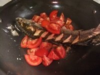 番茄扒尖头鱼