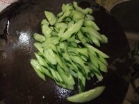 虾仁瘦肉炒青瓜
