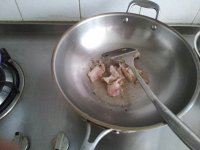 猪肉炒韭菜苔