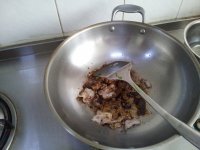猪肉炒韭菜苔