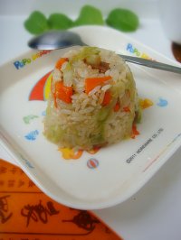 胡萝卜蚕豆炒饭