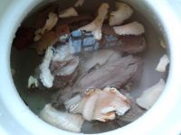 土茯苓白术排骨汤