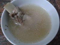 土茯苓白术排骨汤
