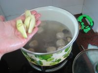 牛肉丸白萝卜汤煲