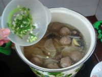 牛肉丸白萝卜汤煲