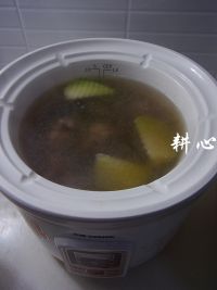 青萝卜眉豆排骨汤