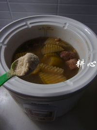 青萝卜眉豆排骨汤