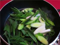 青蒜炒咸鱼