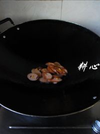 玉米火腿肠炒饭