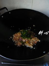 玉米火腿肠炒饭