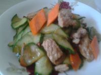 黄瓜炒肉片