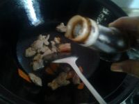 黄瓜炒肉片