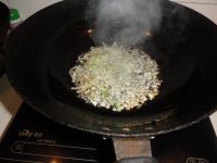 把鱼骨炖冻豆腐