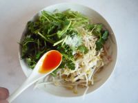 香菜拌绿豆芽