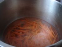胡萝卜拌豆皮