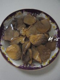 牛肝菌炖乌鸡汤