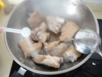 猪蹄炖鹰嘴豆