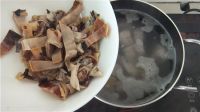 虫草花墨鱼排骨汤