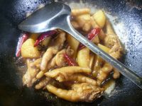 土豆烧凤爪