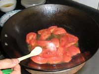 西红柿黄瓜片汤