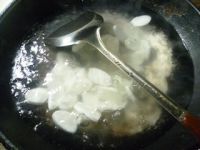 蒜薹五花肉炒年糕