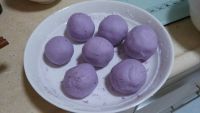 豆馅紫薯糯米球