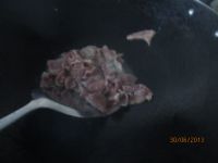 酸荞头炒牛肉