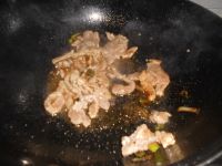 蒜薹木耳炒肉丝