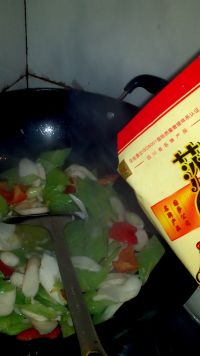 鸡腿菇炒莴笋