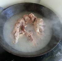 酸菜大棒骨