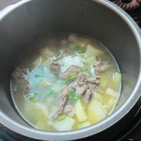 土豆老鸭汤