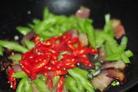 蕨菜炒腊肉