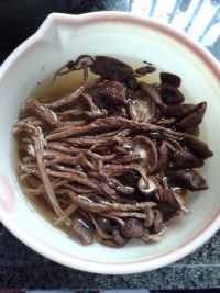 猪肉茶树菇蒸饺