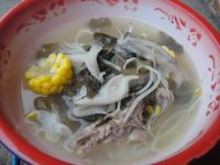 三鲜酸菜排骨汤
