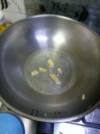 蒜薹炒香菇