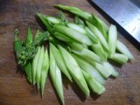 芦笋炒腊肠