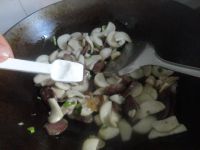 杏鲍菇炒腊肠