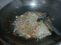 藕片金针菇汤面