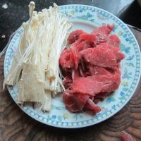 金针菇配牛肉