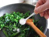 炒菠菜