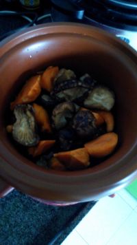 冬菇红萝卜煲猪骨