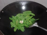 腊肉炒荷兰豆