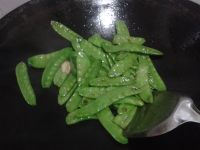 腊肉炒荷兰豆
